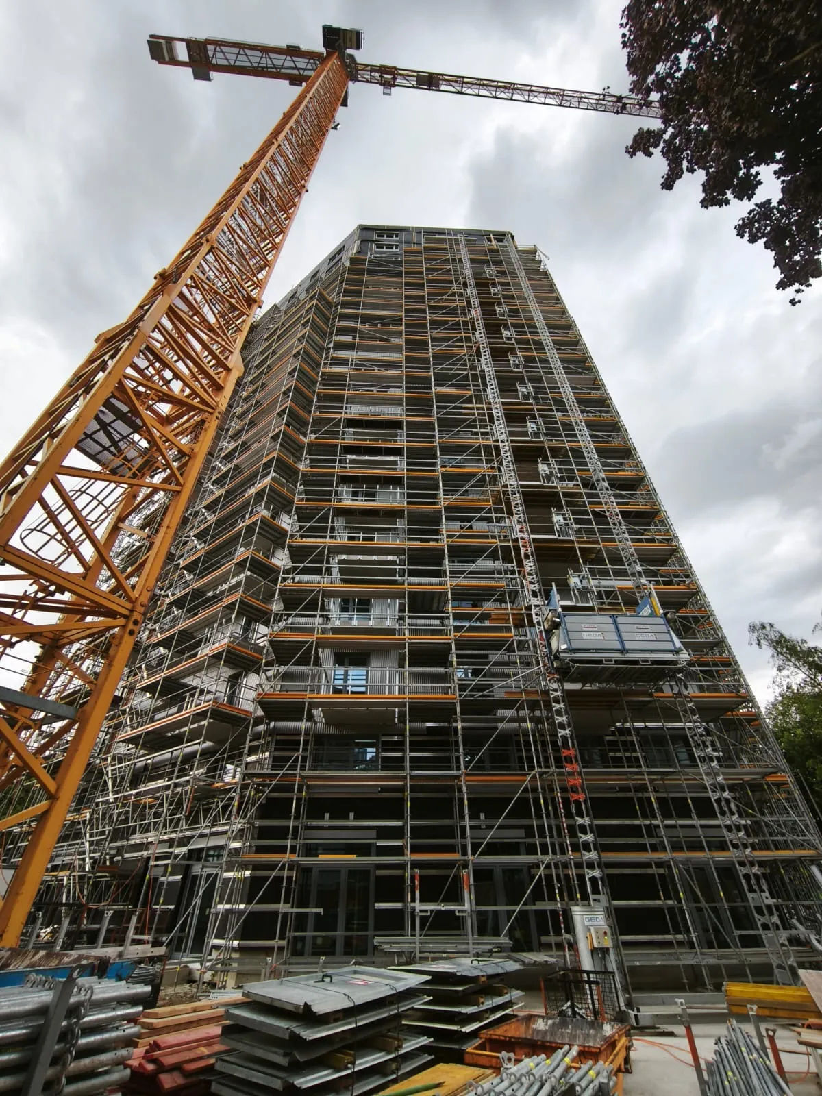 VÝŠKOVÁ BUDOVA – MNÍCHOV - hlavná fotka