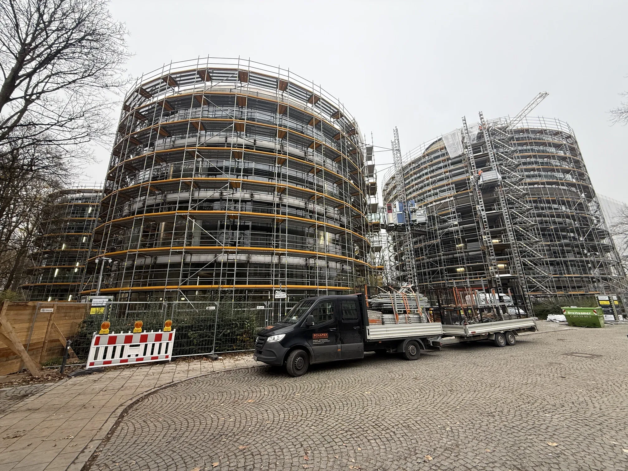 Administratívny komplex (Seerangerstraße, Mníchov) - hlavná fotka